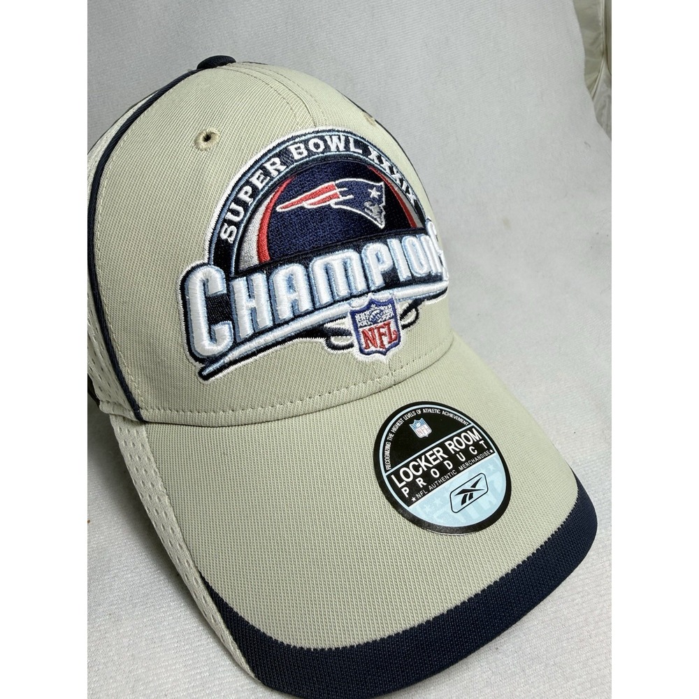 NFL NEW ENGLAND PATRIOTS LOCKER ROOM HAT SUPER BOWL CHAMPIONS XXXIX NFL REEBOK